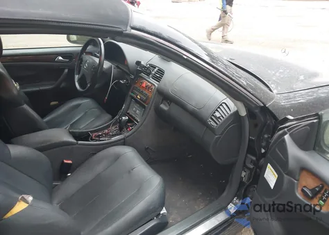 2003 Mercedes-Benz Clk 320 from USA, damaged, VIN WDBLK65G53T136724